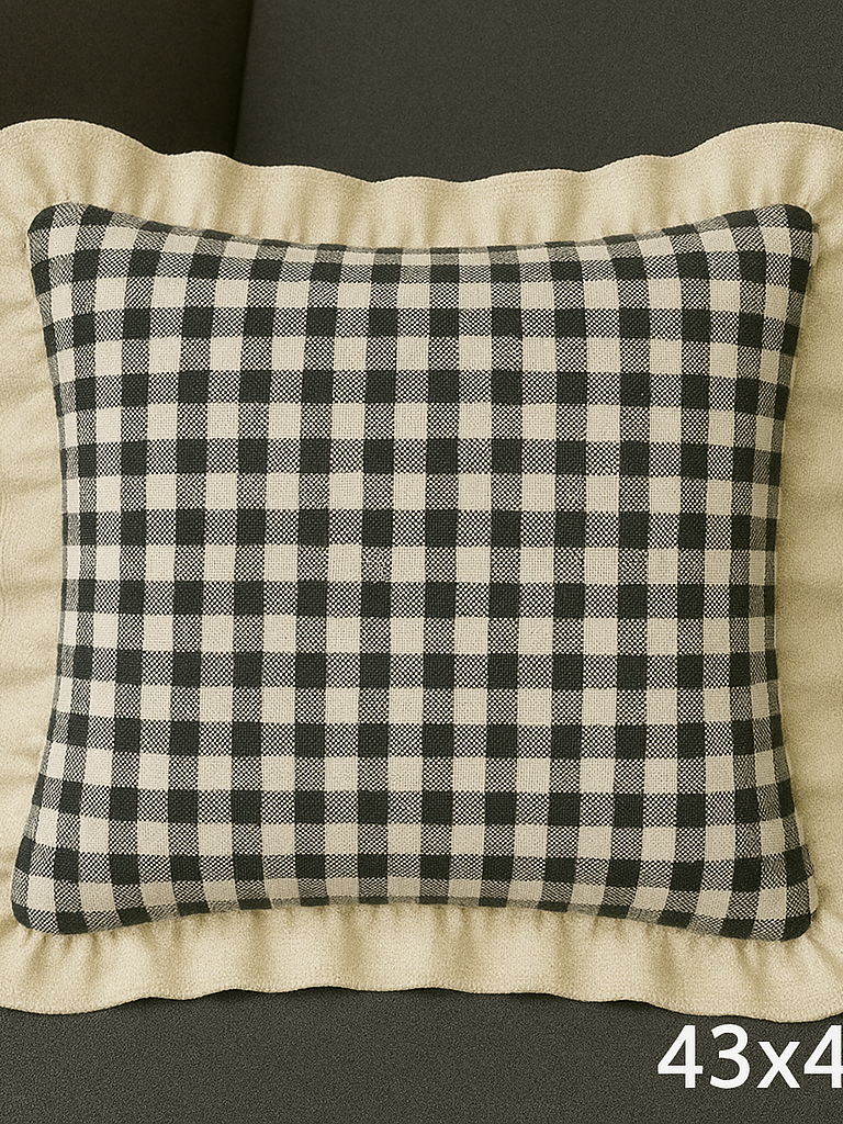 Renkli Pötikareli Kırlent Kılıfı 43x43 cm Siyah-Beyaz