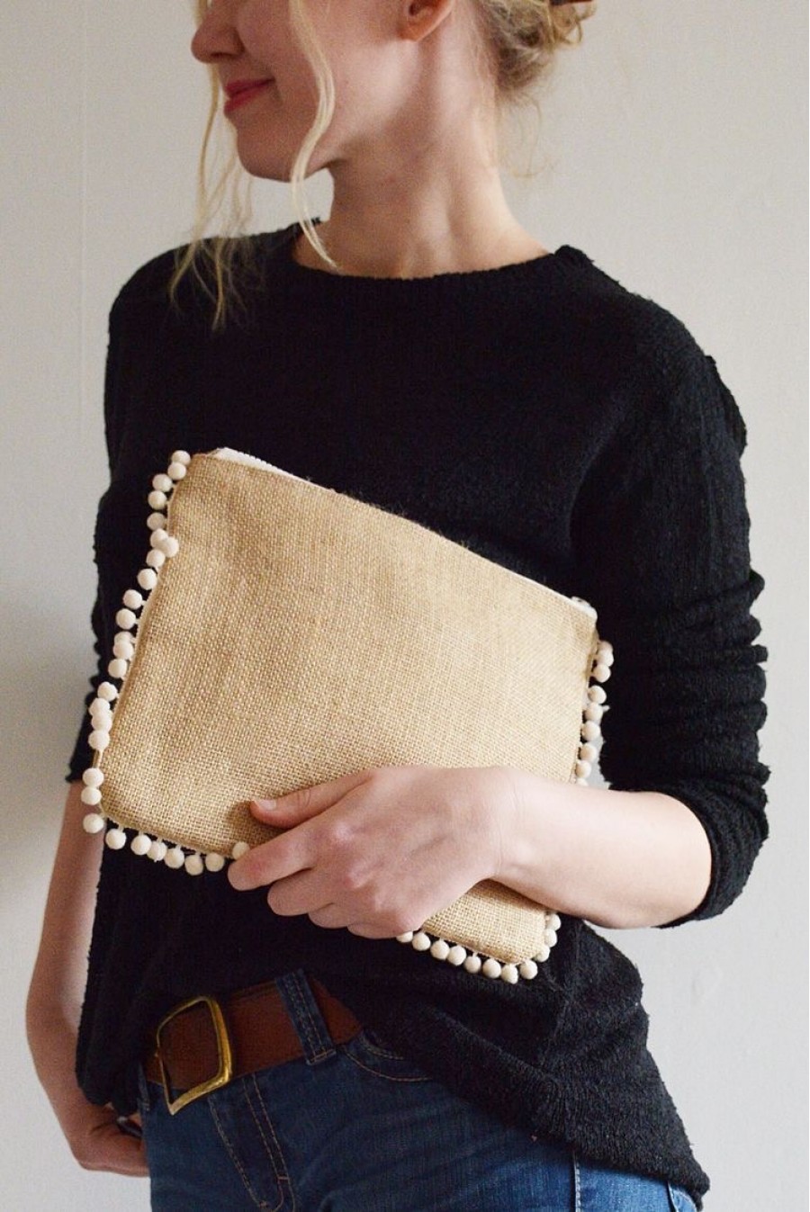 Ponponlu Jüt Clutch Çanta- Ekru